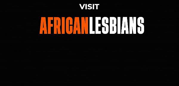  Wet Black BBW Lesbians Licking Pussy Juice